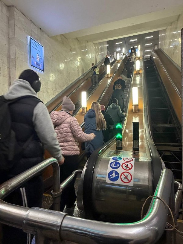 Светофор для пассажиров тестируют в метро